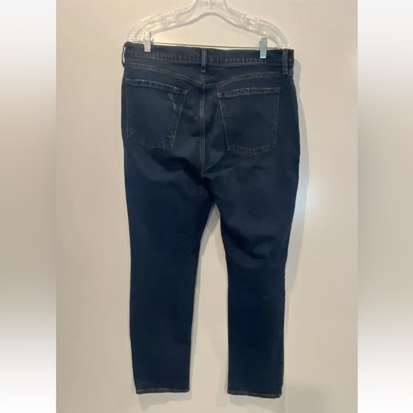 Old‎ Navy Mid-Rise Boyfriend Denim Jeans Distressed Womens Size 12 Tall (1431) - Picture 3 of 5